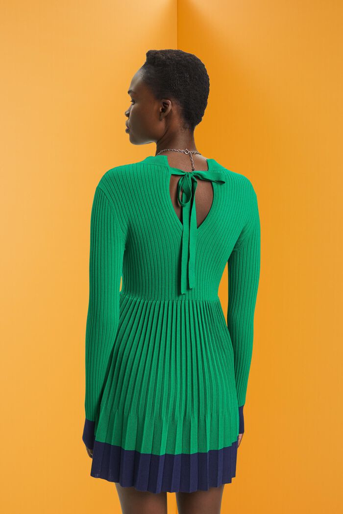 Pleated mini dress with long-sleeves & crewneck, EMERALD GREEN, detail image number 2