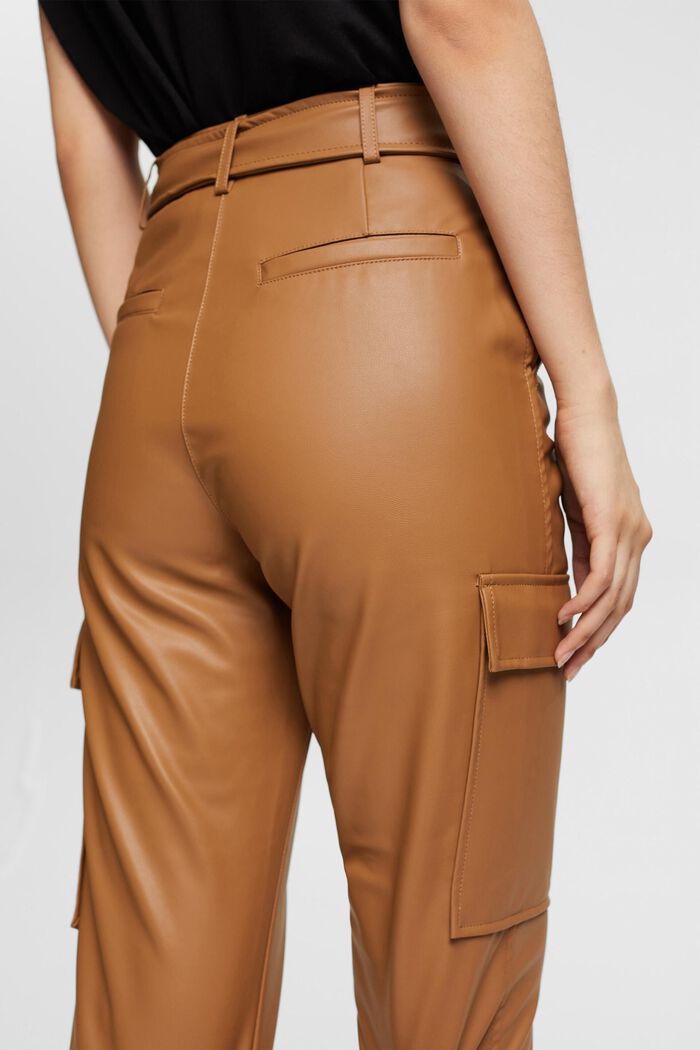 Faux leather trousers with belt, CARAMEL, detail image number 4