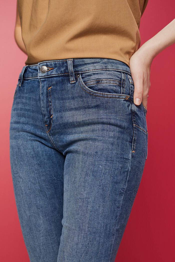 Mid-Rise Straight Jeans, BLUE MEDIUM WASH, detail image number 2